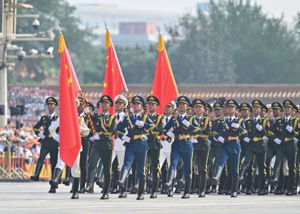 盈丰财富 震撼！连线在阅兵现场观礼的上海教育界代表：科技护国，使命燃爆